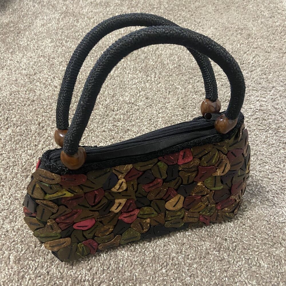 Colorful Coconut Shell Handbag - Picture 3 of 7